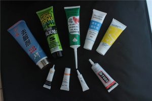 الٹراسونک سگ ماہی کاسمیٹک ٹیوب بھرنے والی مشین